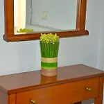 Apartment Bay *
