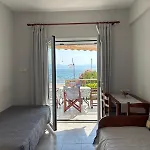 Bay Apartment *