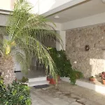 Bay Apartment *