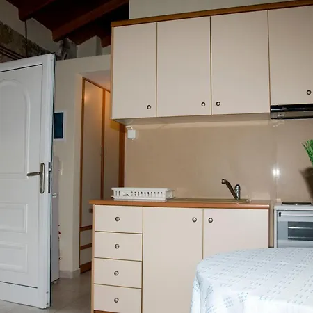 Bay Apartment *